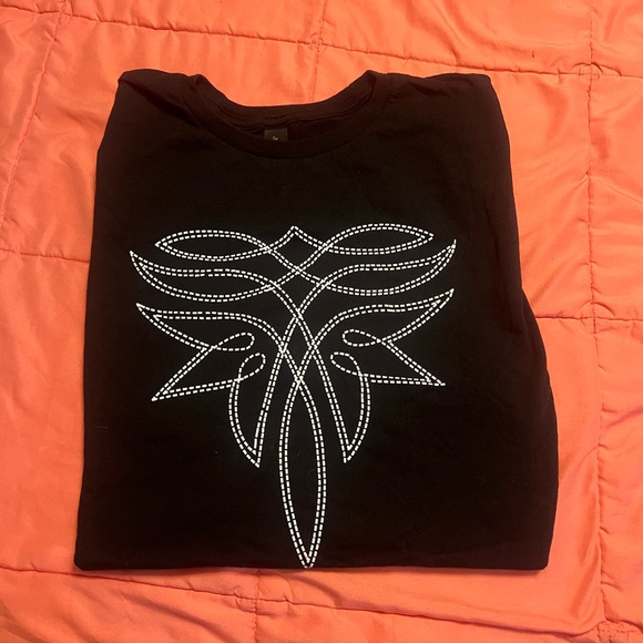 Gildan Tops - Gildan Black Softstyle T-Shirt